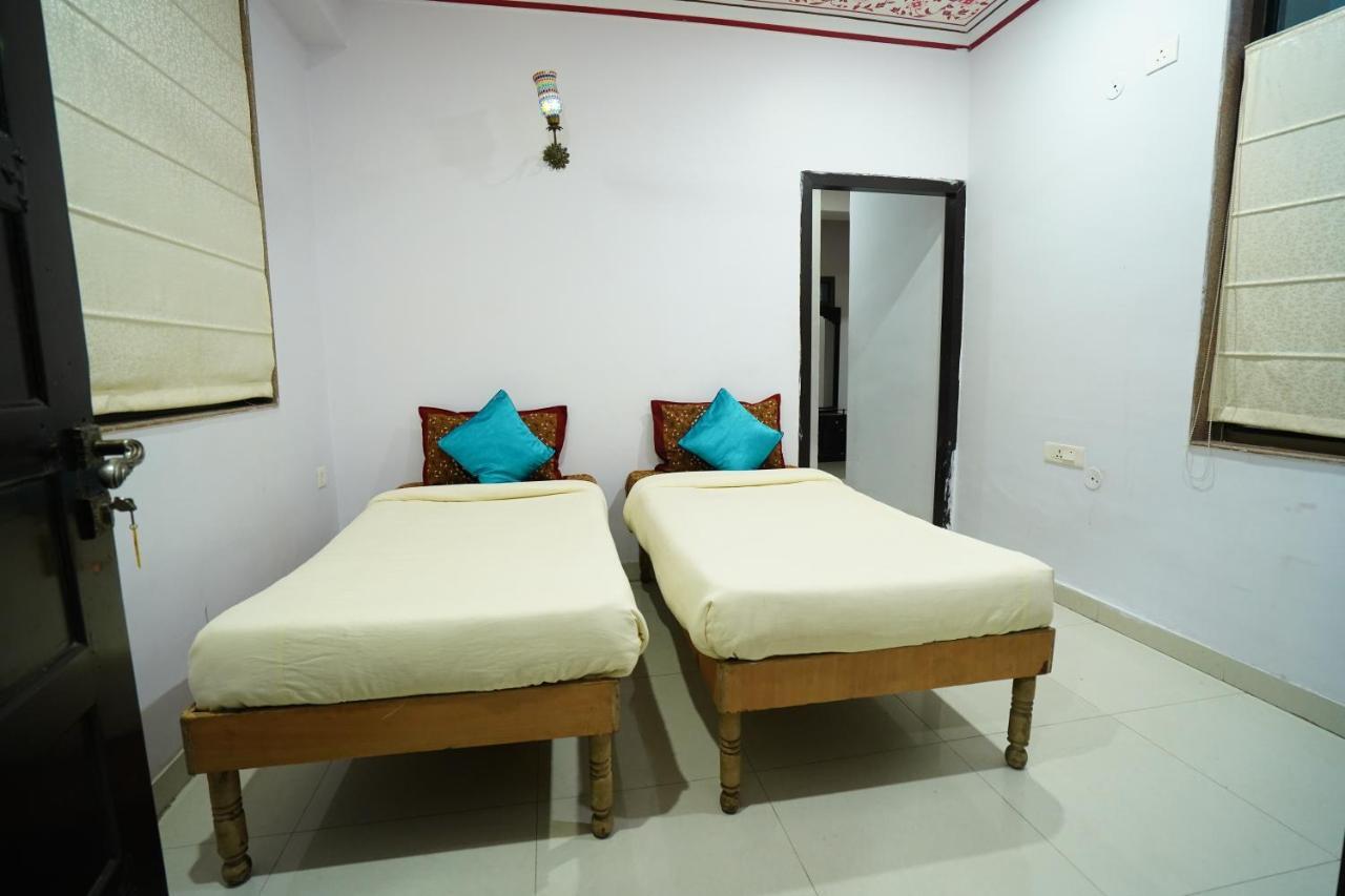 Hotel Jal Mahal Haveli Divisione di Divisione di Jaipur Esterno foto