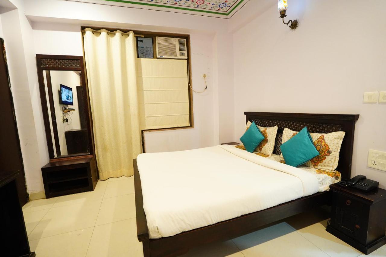 Hotel Jal Mahal Haveli Divisione di Divisione di Jaipur Esterno foto